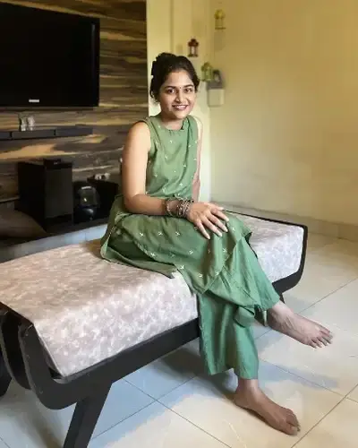 Ujhani Call Girls