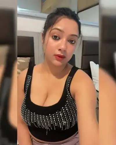 Call Girls Service Ujhani